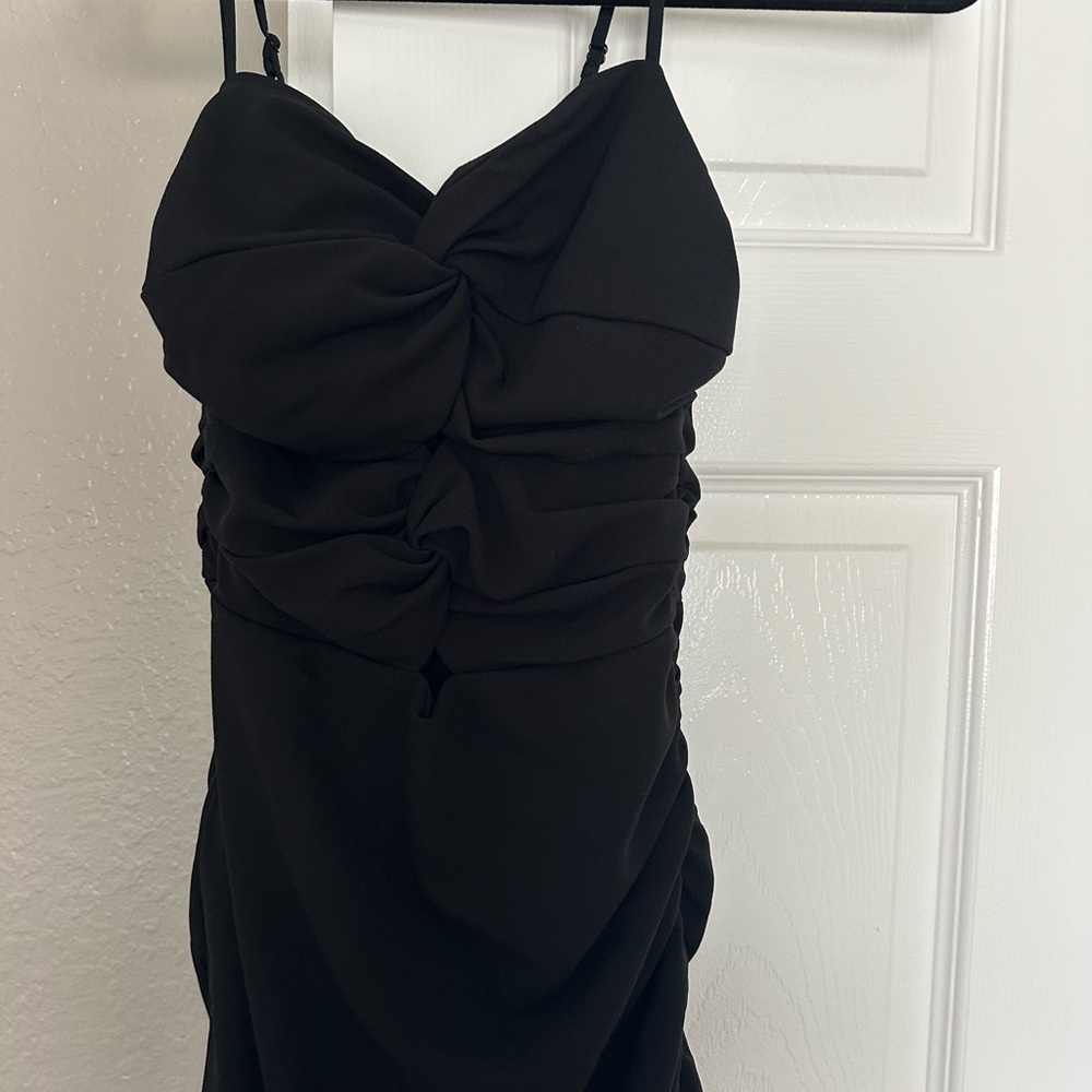 Abercrombie Ruched Front Cutout Asymmetrical Midi Dress - Picture 10 of 10
